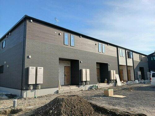 兵庫県相生市那波野２丁目  2階建