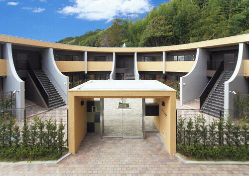 兵庫県宝塚市平井２丁目 築10年10ヶ月 2階建