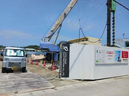 沖縄県うるま市字川田 4階建 