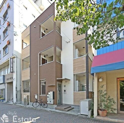 愛知県名古屋市千種区千種１丁目 3階建 築6年8ヶ月