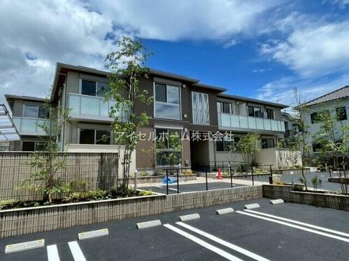 広島県呉市阿賀中央７丁目 2階建