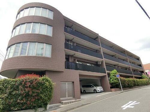 グレイスコート 4階建