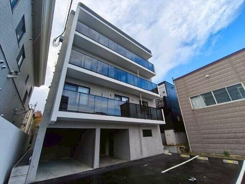 北海道札幌市中央区南十四条西１６丁目 賃貸マンション