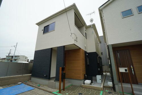 Ｌｉｂｌａ　Ｅ棟 2階建