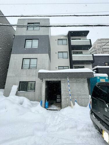 北海道札幌市豊平区豊平五条１０丁目 賃貸マンション