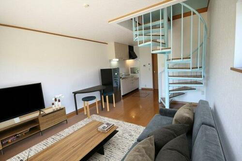 愛知県知多市岡田美里町 テラスハウス