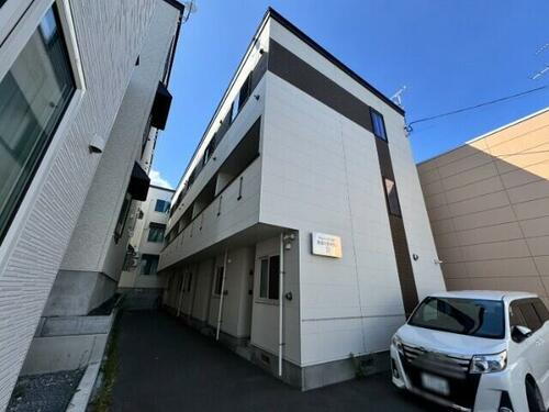 北海道札幌市手稲区西宮の沢一条１丁目 テラスハウス