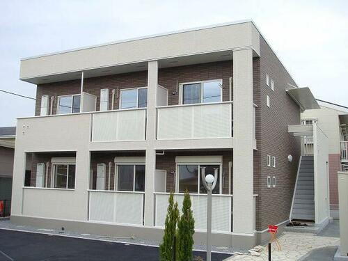 岡山県岡山市北区北長瀬本町 築13年10ヶ月 2階建