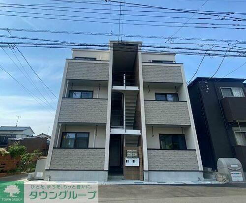 埼玉県春日部市南４丁目 築3年7ヶ月 3階建