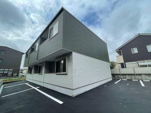 岡山県岡山市北区今保 2階建 