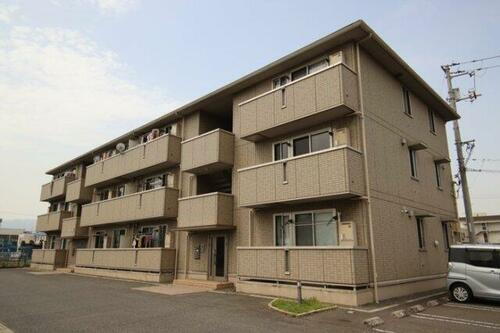 広島県福山市曙町６丁目 築15年11ヶ月 3階建