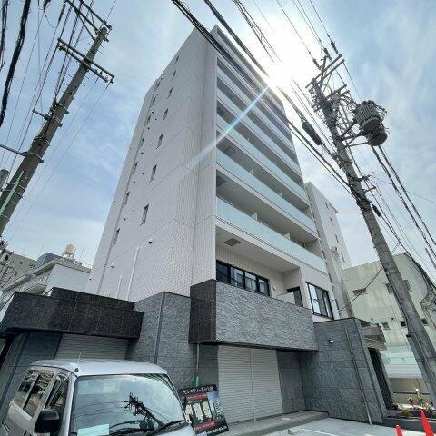 セレニティー東山公園 9階建