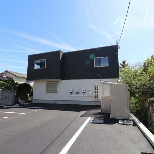岡山県岡山市北区庭瀬  2階建