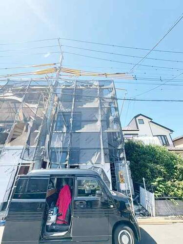神奈川県藤沢市亀井野２丁目 3階建 