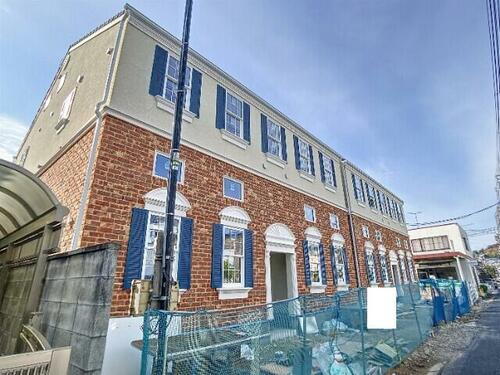 岡山県岡山市北区津倉町１丁目 2階建 