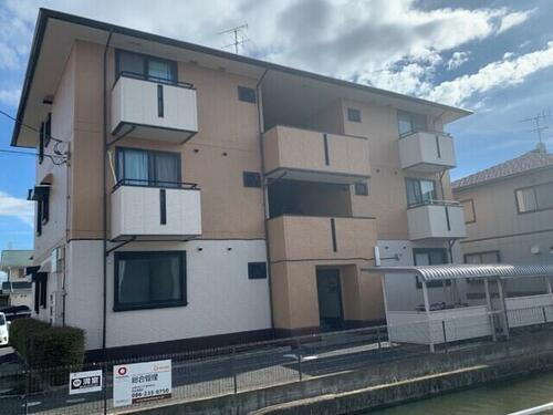 岡山県岡山市北区平野 築26年10ヶ月 3階建