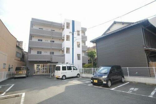 佐賀県鳥栖市本通町１丁目 4階建