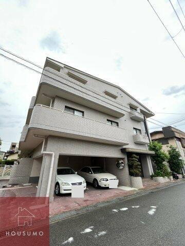 ドレム伊丹 3階建