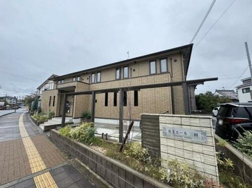 兵庫県三田市三田町 築4年4ヶ月 2階建