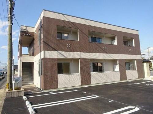 岡山県岡山市北区久米 築7年10ヶ月 2階建