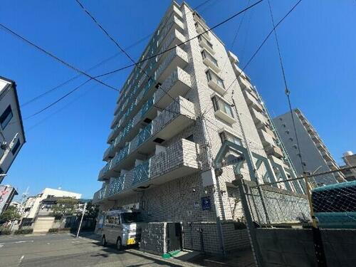 フローライト長居 8階建