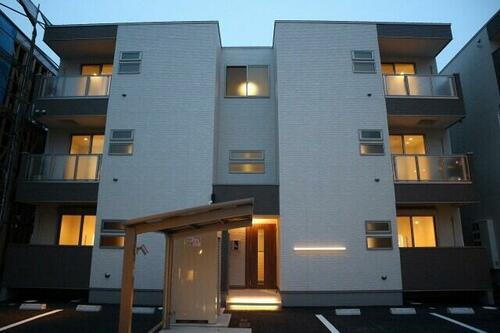 岡山県岡山市北区奥田南町 築3年10ヶ月 3階建