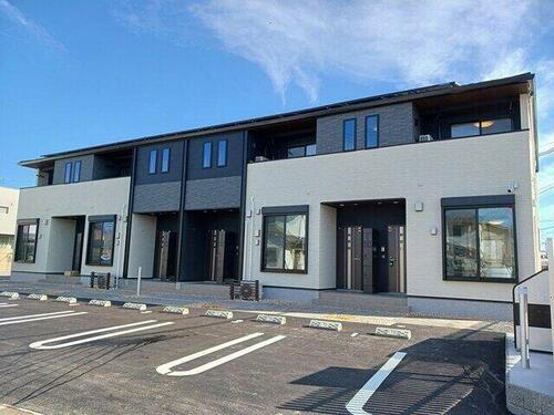 岡山県岡山市中区八幡 2階建 