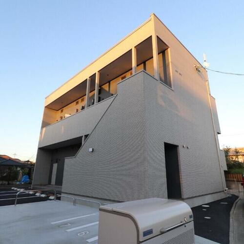 岡山県岡山市中区関 2階建 