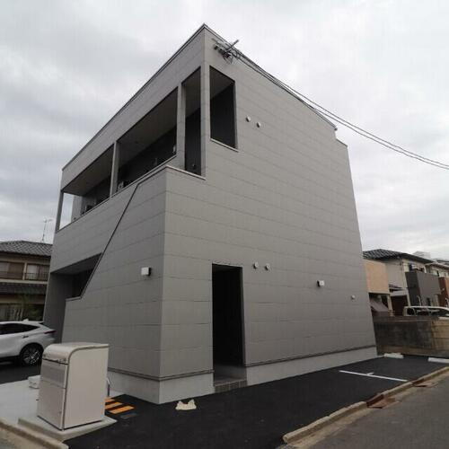 岡山県岡山市中区藤原光町３丁目 2階建 