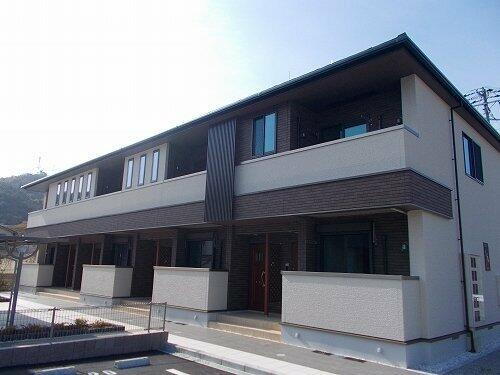 兵庫県姫路市四郷町東阿保 築7年2ヶ月 2階建