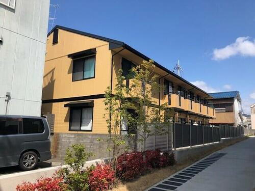 大阪府池田市神田１丁目 2階建