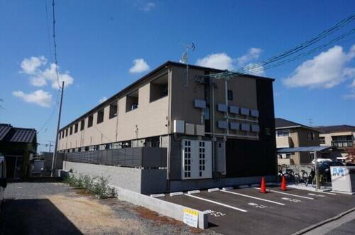 岡山県岡山市中区平井７丁目 2階建 築5年12ヶ月