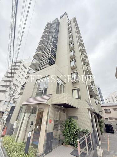 プラザラポール