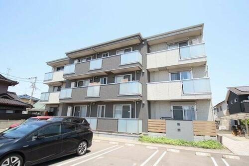 広島県福山市新涯町６丁目 賃貸アパート