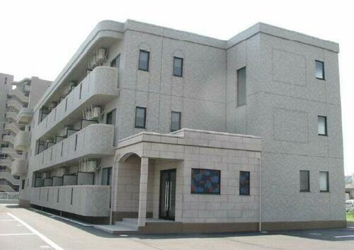 岡山県岡山市南区豊成３丁目 築20年9ヶ月 3階建