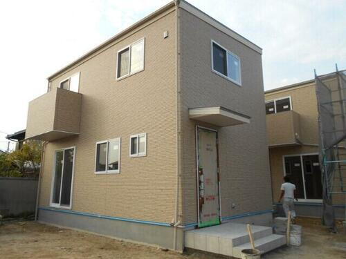 岡山県岡山市南区福田 築8年4ヶ月 2階建