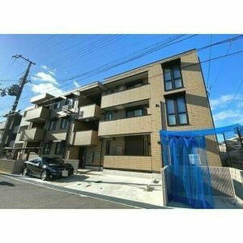 兵庫県神戸市須磨区衣掛町３丁目 築7年4ヶ月 3階建