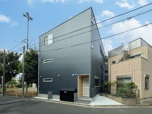 千葉県千葉市中央区長洲１丁目 賃貸アパート