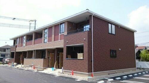 兵庫県姫路市岡田 築6年9ヶ月 2階建