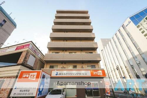 ヴィゴーレ本町 8階建