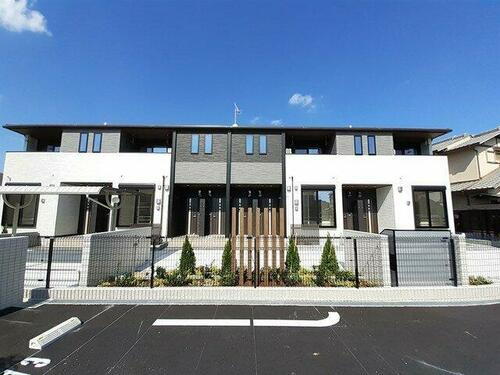 兵庫県姫路市御立中７丁目 築2年4ヶ月 2階建