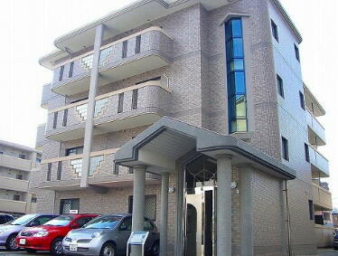 福岡県大野城市東大利１丁目 4階建
