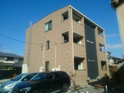 岡山県岡山市南区新保 築8年11ヶ月 3階建