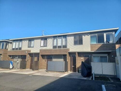 三重県鈴鹿市道伯２丁目 2階建 築8年1ヶ月