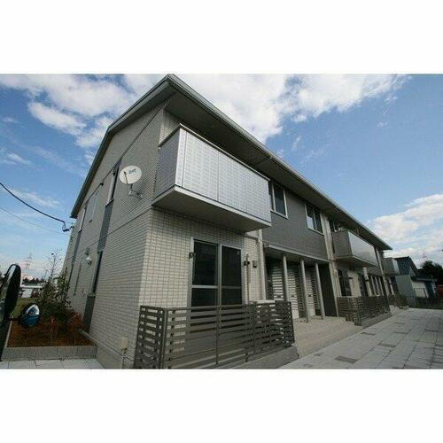 富山県富山市黒崎 地上2階地下1階建 築11年1ヶ月