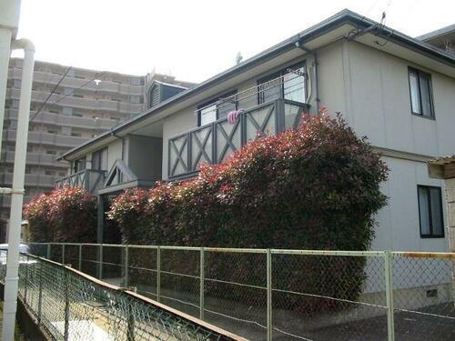 福岡県福岡市東区香椎２丁目 2階建