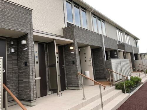 フリーダム安積 2階建
