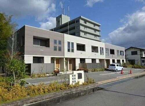 ヴァンベール 2階建
