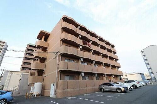 岡山県岡山市北区大元２丁目 築18年2ヶ月 5階建