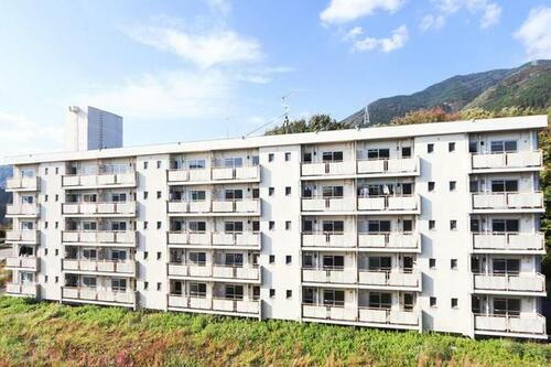 ビレッジハウス関ヶ原２号棟 5階建